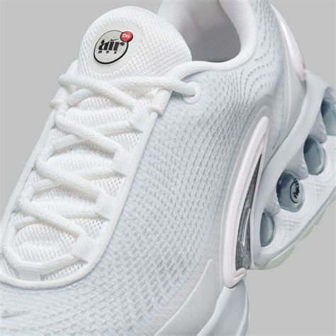 nike damen weiß white metallic silver|Nike Air Max Dn White Metallic Silver (Women's) .